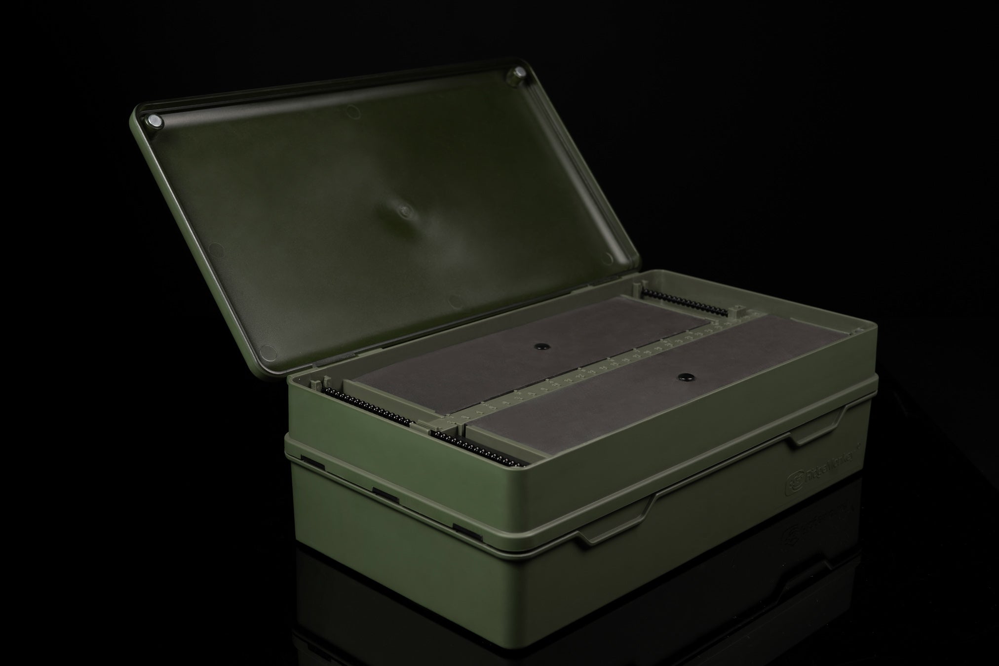 RidgeMonkey Armoury Tackle Box - Fishing Tackle Storage