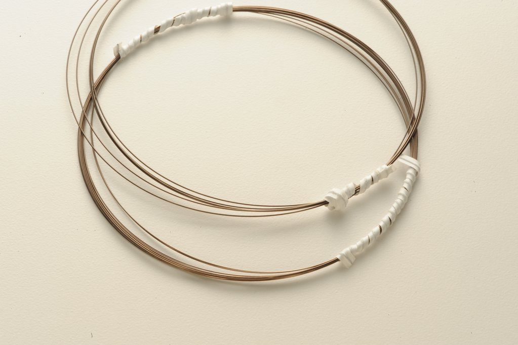 KNOT 2 KINKY SINGLE STRAND NICKEL-TITANIUM LEADER WIRE